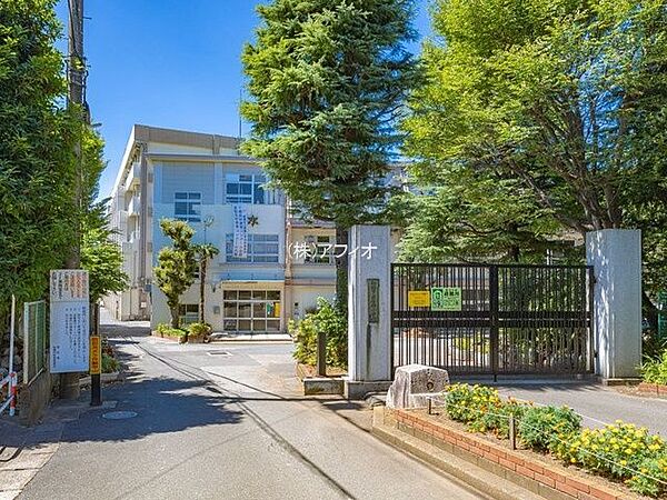 船橋市立葛飾小学校 徒歩10分。 800m