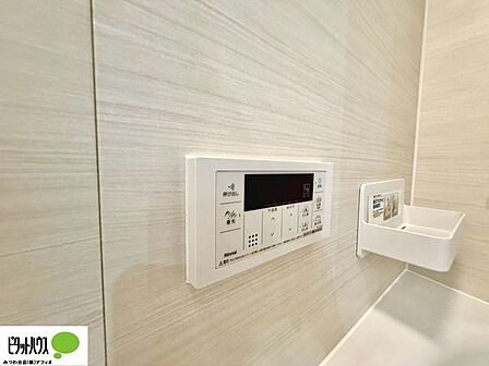 使いやすいシンプルな浴室パネル