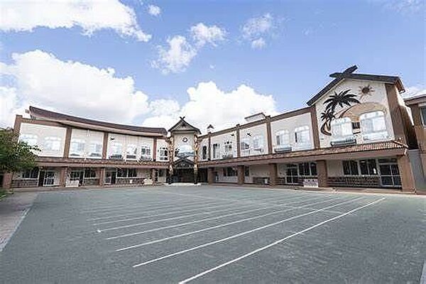 二三ケ丘幼稚園 徒歩4分。 290m