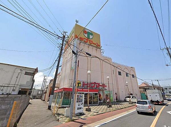 トップマート/松ヶ丘店 徒歩14分。 1110m