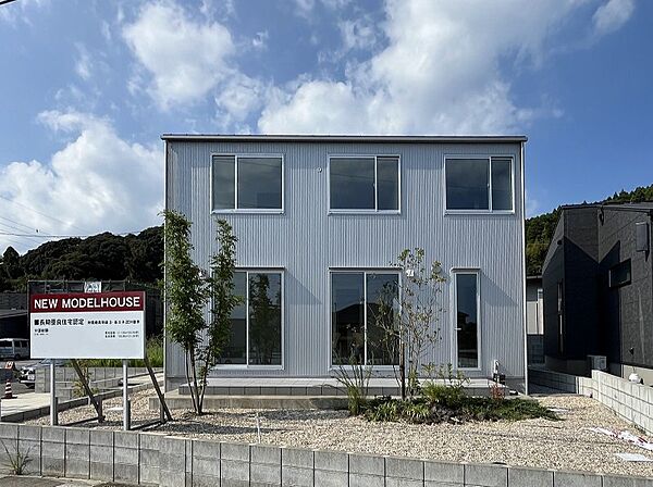 外観：345000037935