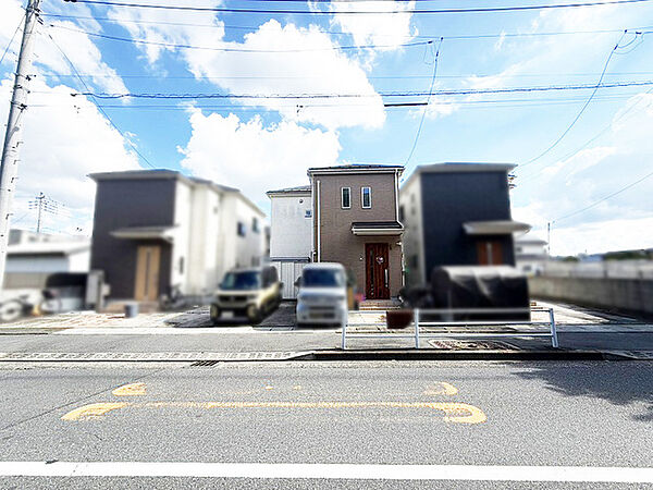 ◆3路線3駅利用可能！◆全居室2面採光の為陽当たり・通風良好！