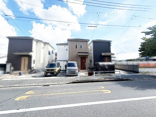 ◆3路線3駅利用可能！◆全居室2面採光の為陽当たり・通風良好！