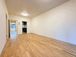 東京メトロ銀座線 外苑前駅 徒歩7分 2LDKのリビング/ダイニング