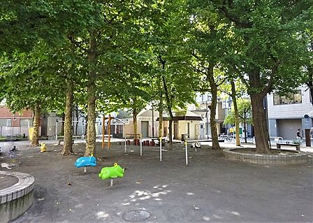 西町公園 徒歩9分です。