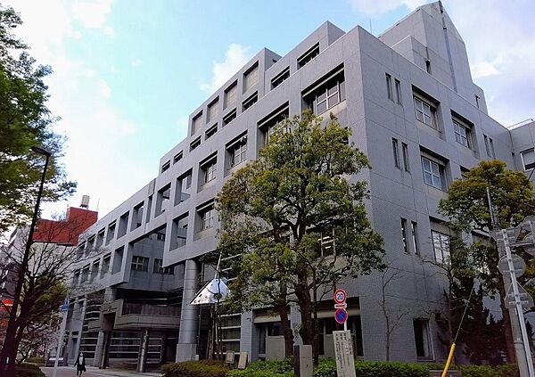 東京都立　新宿山吹高等学校　徒歩5分です。