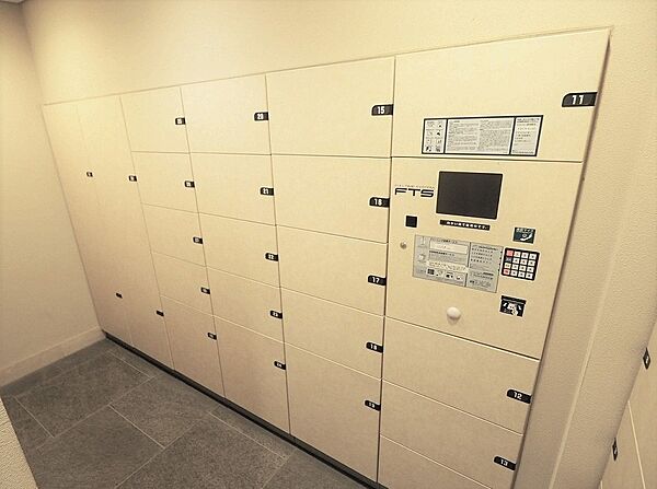 不在時のお荷物の受取に便利な宅配ボックス