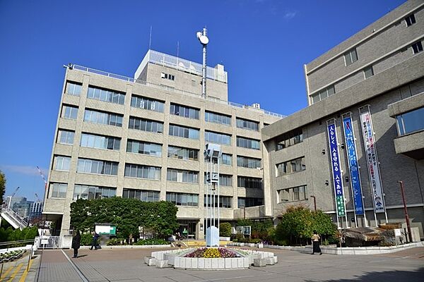 品川区役所　徒歩14分です。