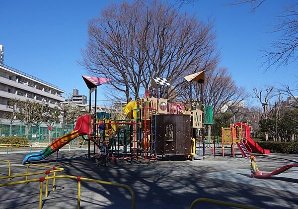 大井公園　徒歩6分です。