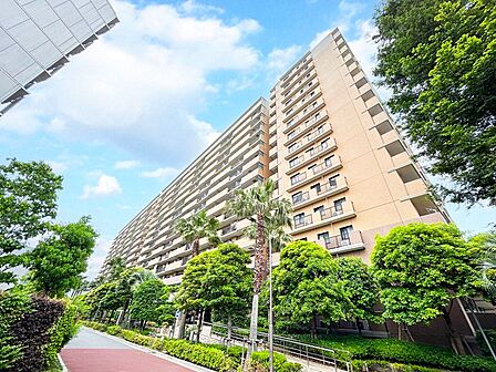 東京駅まで３駅７分！都心部への高いアクセス性、緑と水辺の潤いあふれる大規模レジデンス