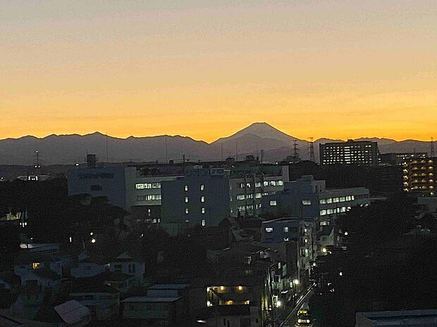富士山　正面に見えます