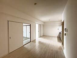 グリーンパレス千里中央Ｂ棟 106 1階3LDKのリビング/ダイニング