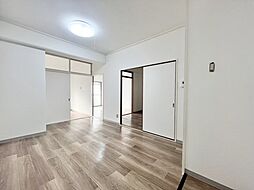 メゾン千里中央 207 2階3LDKのリビング/ダイニング