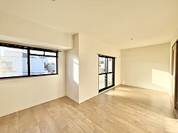 ヴィラしんべえ弐番館 101 1階1LDKのリビング/ダイニング