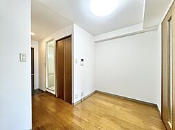 サンクリエイト江坂 407 4階1Kのリビング/ダイニング