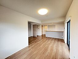 カーサ　マリーナ　モンテカルロ 201 1階3LDKのリビング/ダイニング