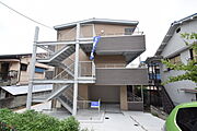 緑地公園駅より徒歩14分 1階 築9年の賃貸物件