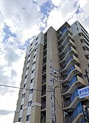 岡町駅より徒歩8分 2階 築18年3ヶ月の賃貸物件