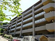 緑地公園駅より徒歩7分 6階 築37年の賃貸物件