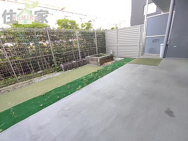 広いテラスがございます。