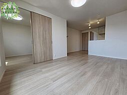 Belle Lead 中島東 201 2階2LDKのリビング/ダイニング