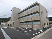 清音駅より徒歩8分 築8年10ヶ月 3階建の賃貸物件
