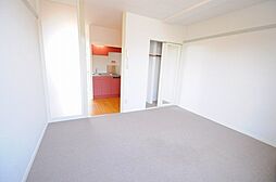 レオパレスブルースカイI 2階1Kのリビング/ダイニング