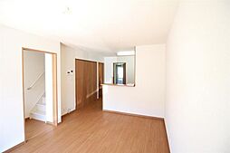 アーバンガーデン 1階2SLDKのリビング/ダイニング