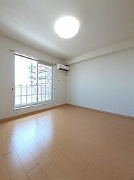 アバンツァート西大寺 2階1LDKのリビング/ダイニング