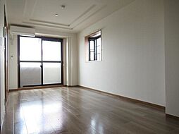 サンピア大福 2階2LDKのリビング/ダイニング