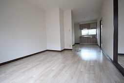 リベラル八幡A 1階2LDKのリビング/ダイニング