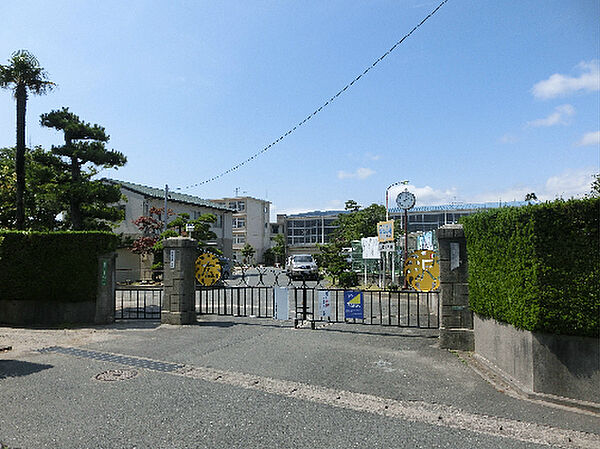 浜松市立広沢小学校（1364m）