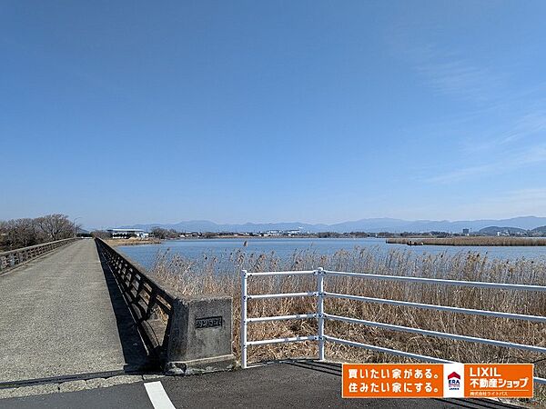 伊庭内湖にかかる乙女橋
