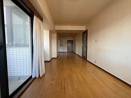 通風・採光に優れ、心地よい光と風が溢れています。