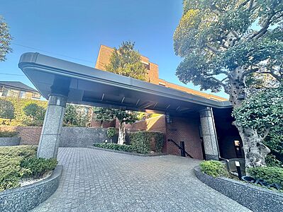 外観:飽きのこないシンプルモダンな外観です。 外観:飽きのこないシンプルモダンな外観です。