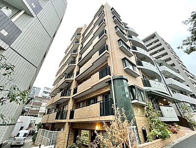 外観：飽きのこないシンプルモダンな外観です。