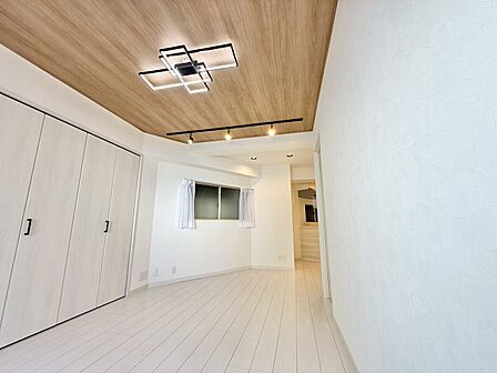 充実した生活は伸びやかな居室空間から始まります。