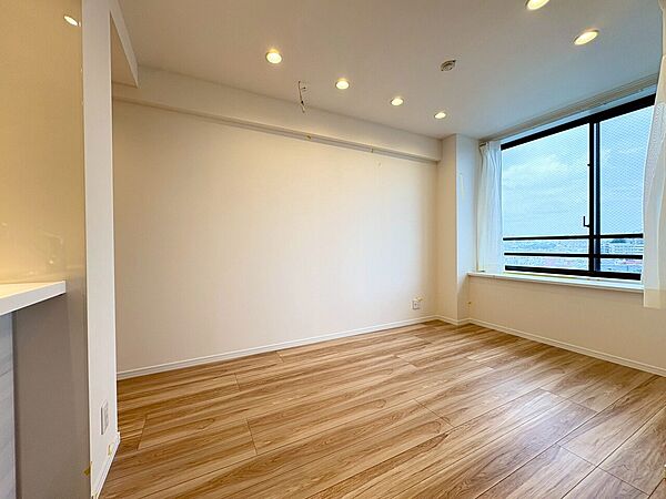 充実した生活は伸びやかな居室空間から始まります。