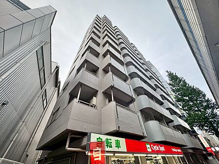 飽きのこないシンプルモダンな外観です。