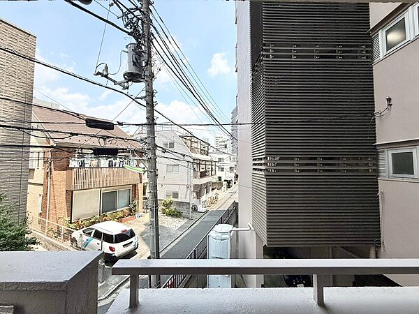 眺望や窓からの景色が良いと、家で過ごす時間も快適です。
