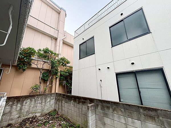 眺望や窓からの景色が良いと、家で過ごす時間も快適です。