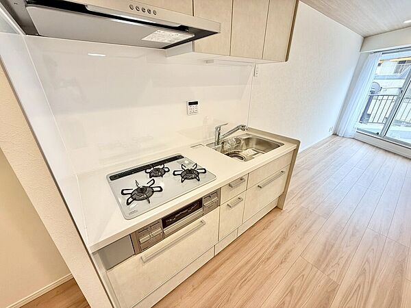 使いやすくスタイリッシュなキッチン空間になっております。