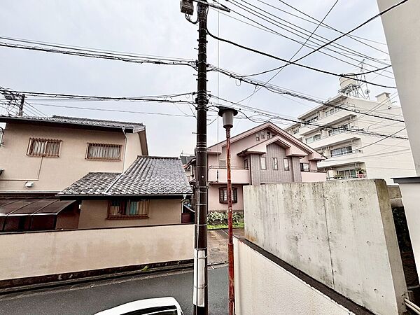 陽当たり・通風・開放感に恵まれた環境です。