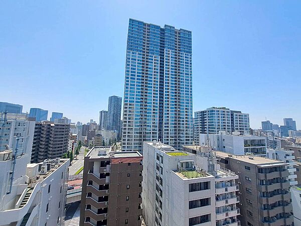 陽当たり・通風・開放感に恵まれた環境です。