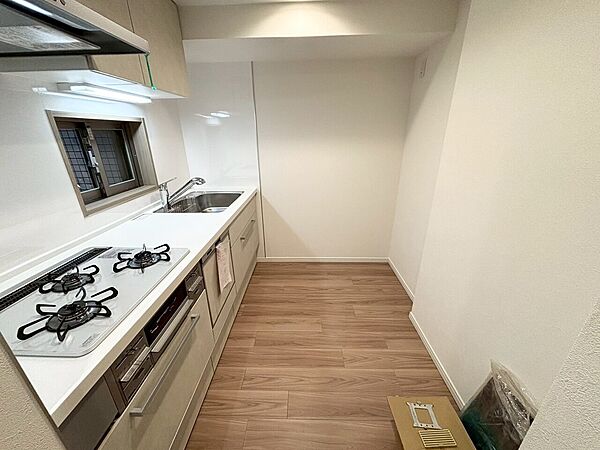 開放感のあるキッチンスペース。調理をしながら、会話も弾みそうですね