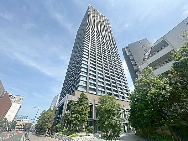 忙しく過ぎゆく日常を置き去るほど、ゆったりした時間が流れる住環境。