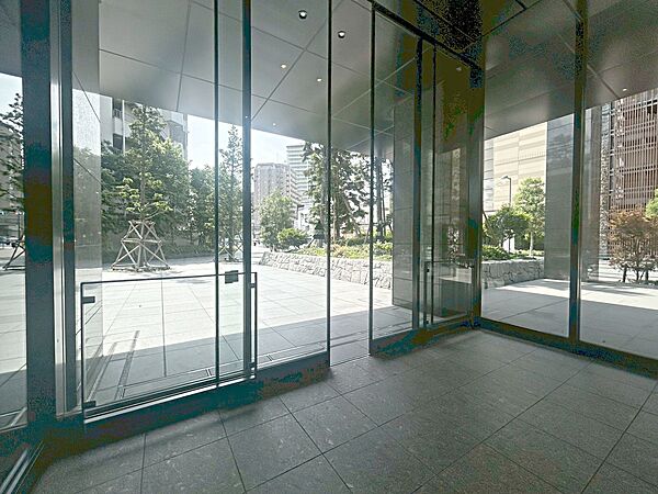 館内は静寂な中が保たれており、管理が行き届いている印象を受けました。