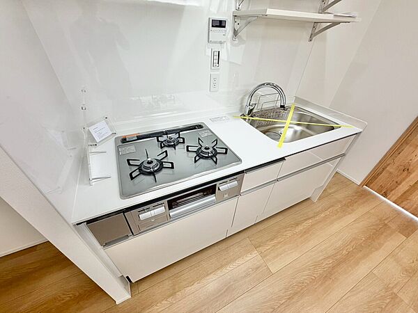開放感のあるキッチンスペース。調理をしながら、会話も弾みそうですね。