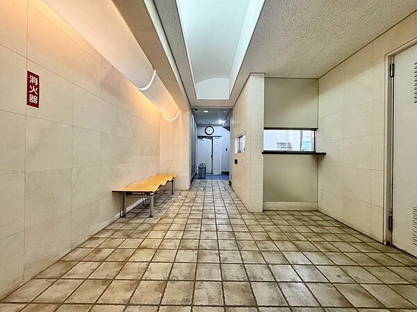 館内は静寂な中が保たれており、管理が行き届いている印象を受けました。