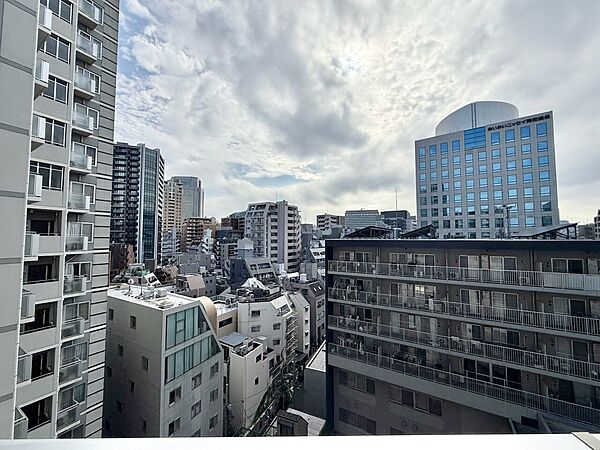 眺望や窓からの景色が良いと、家で過ごす時間も快適です。